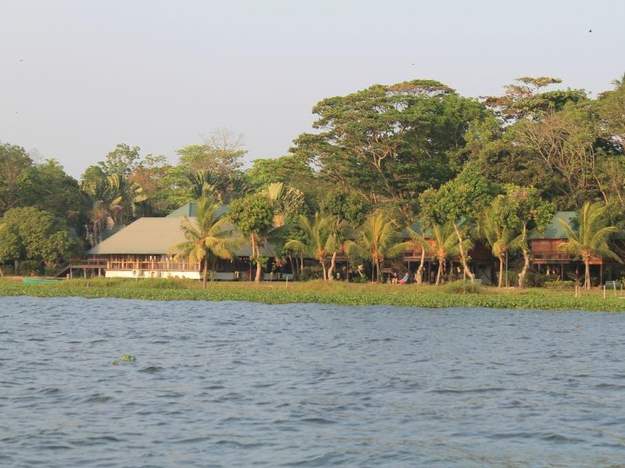 Ktdc Water Scapes Hotell Kumarakom Exteriör bild