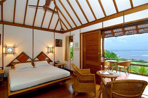 Ktdc Water Scapes Hotell Kumarakom Exteriör bild