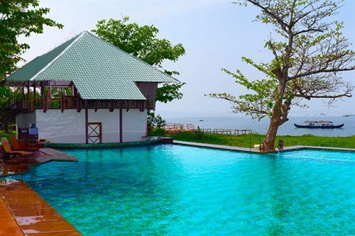 Ktdc Water Scapes Hotell Kumarakom Exteriör bild